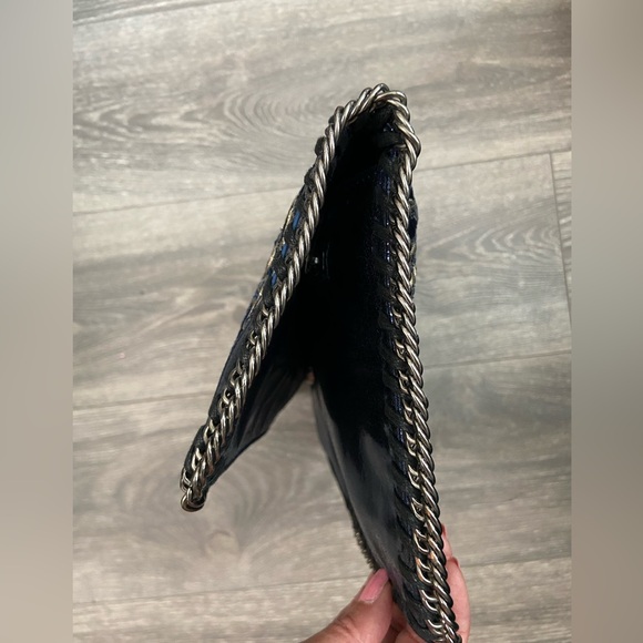 Cinti Sequins Mettalic Leather Embroidered Fold Over Navy Velvet Clutch w Metal - Picture 10 of 15